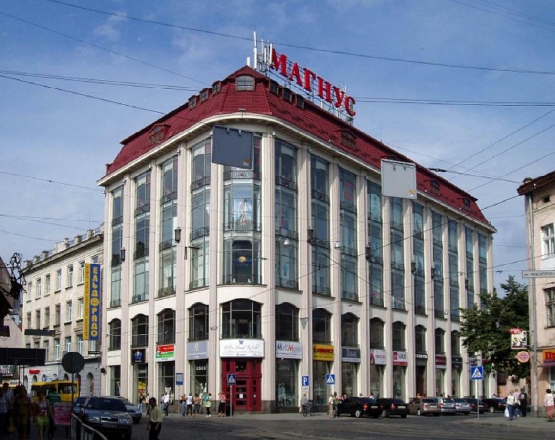 Mini Smart Apartments In The Central Part Of Лвив Екстериор снимка