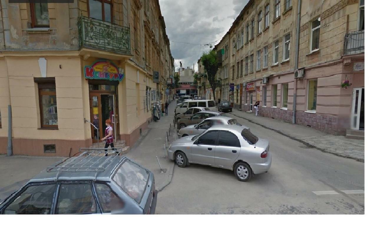 Mini Smart Apartments In The Central Part Of Лвив Екстериор снимка